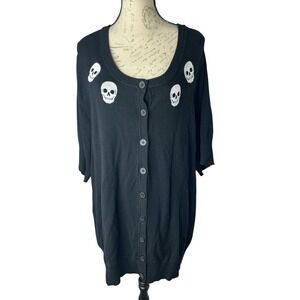 Retro‎ Chic by Torrid Plus 6 Cropped Cardigan Sweater - Skull Embroidery Black